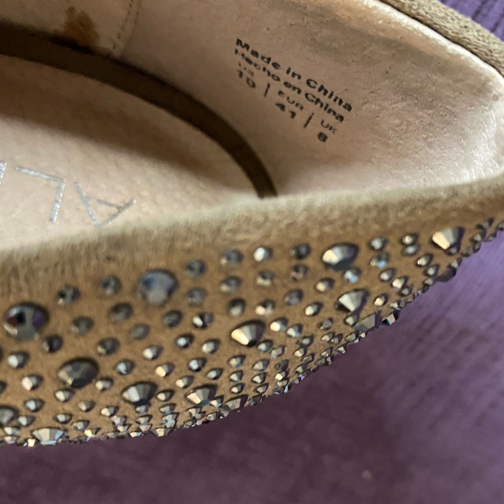 Aldo Women's Dark Tan Crystal Studded Embellished Round Toe Pump Size 10 - Picture 6 of 12